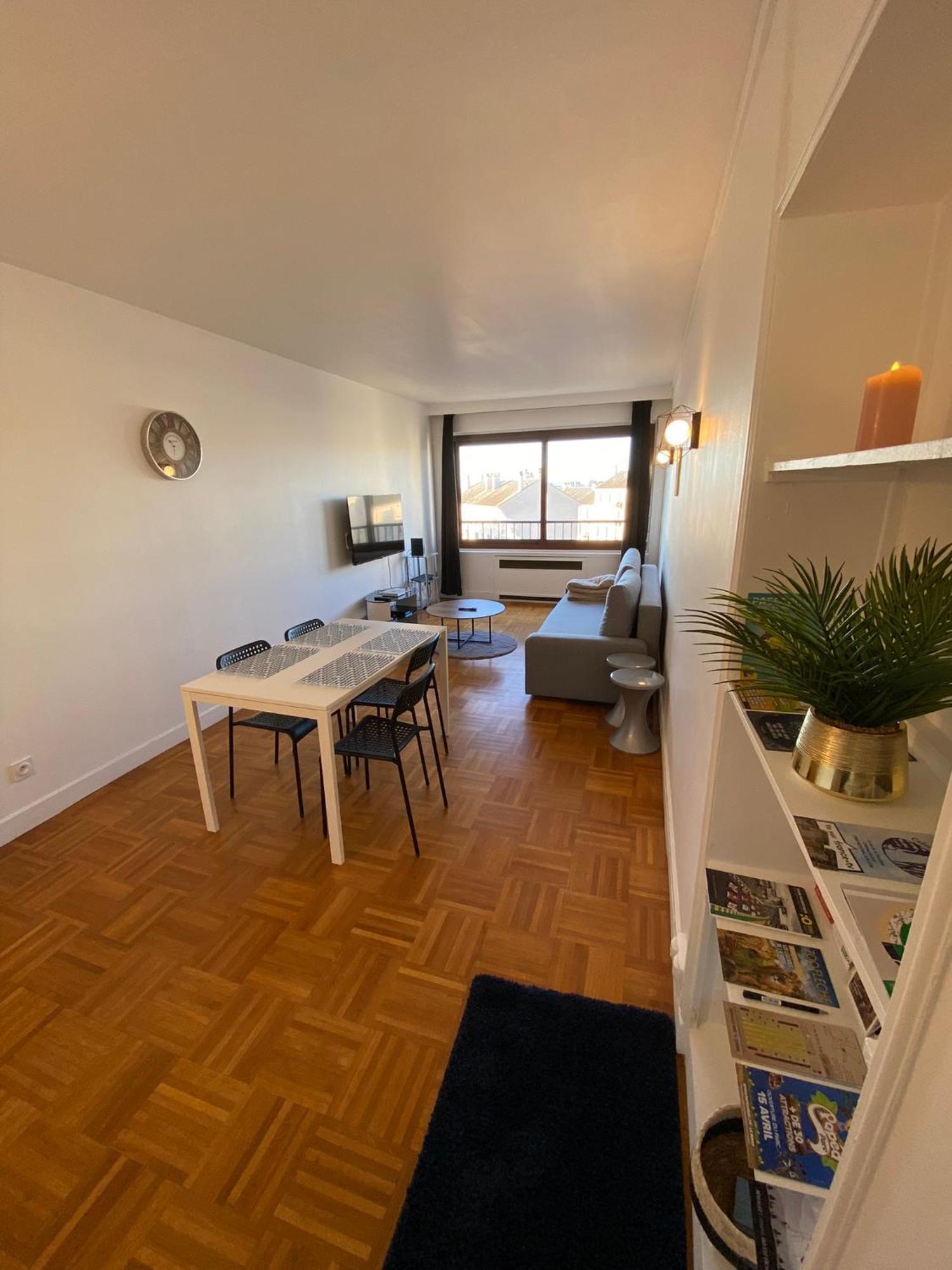 Appartement Jusqu'A 6 Couchages Le Mans Extérieur photo